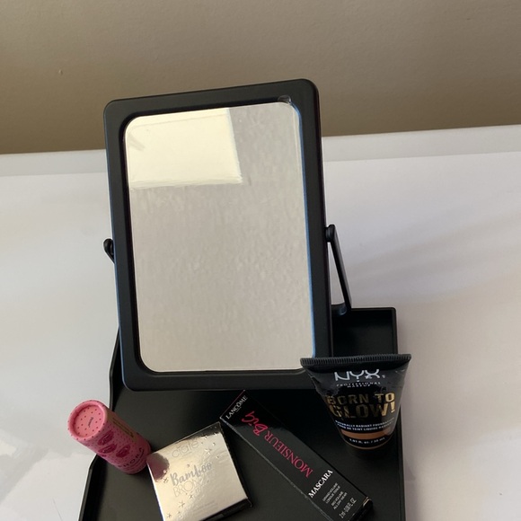 Mary Kay travel mirror with attached tray - Picture 3 of 3